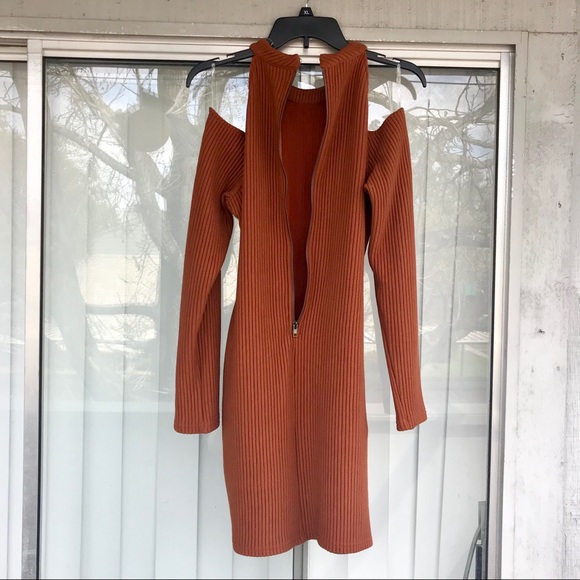 Fall-ready 🍂 Rust Open Cold shoulder Mini Textured dress L - Picture 3 of 8
